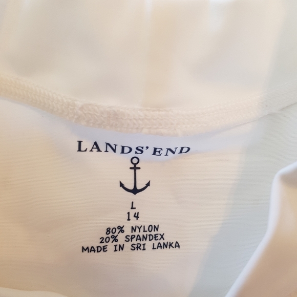 Lands End girls size 14 white short sleeved rash guard, New - Picture 2 of 3